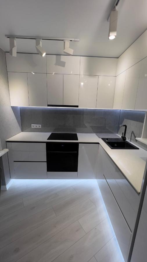 Modern Gagarina Avenue Apartment Dnipro Ngoại thất bức ảnh