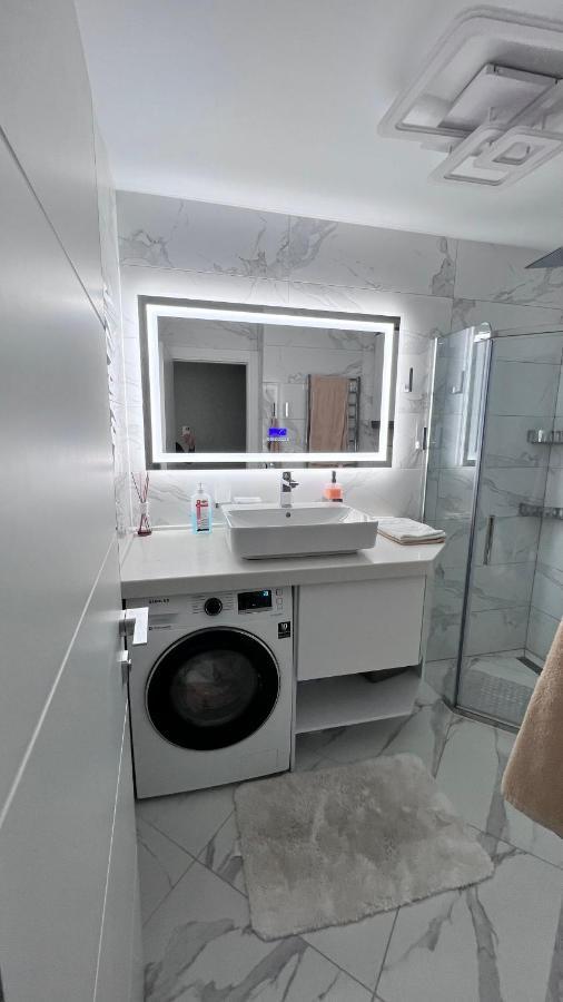 Modern Gagarina Avenue Apartment Dnipro Ngoại thất bức ảnh