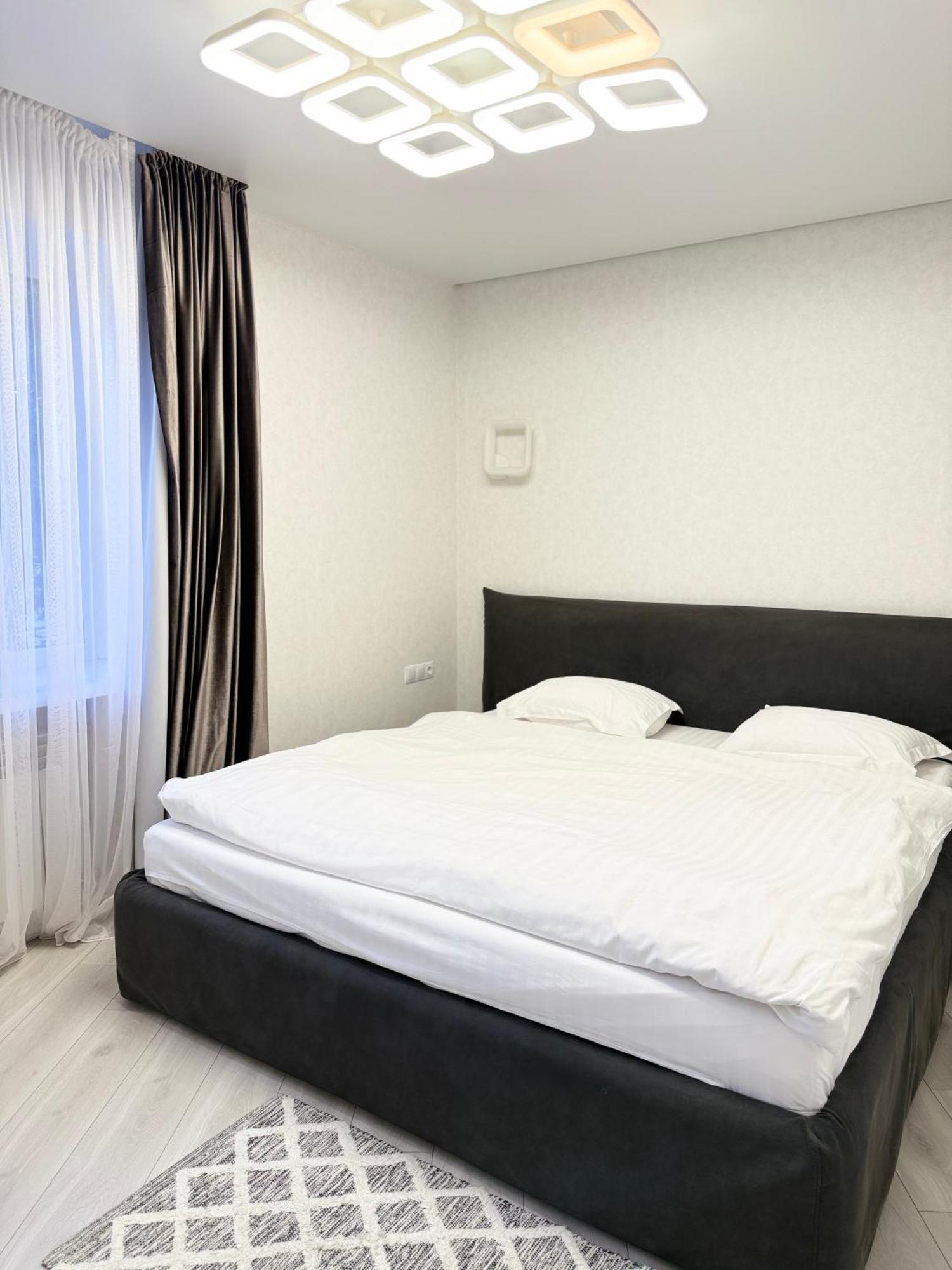 Modern Gagarina Avenue Apartment Dnipro Ngoại thất bức ảnh
